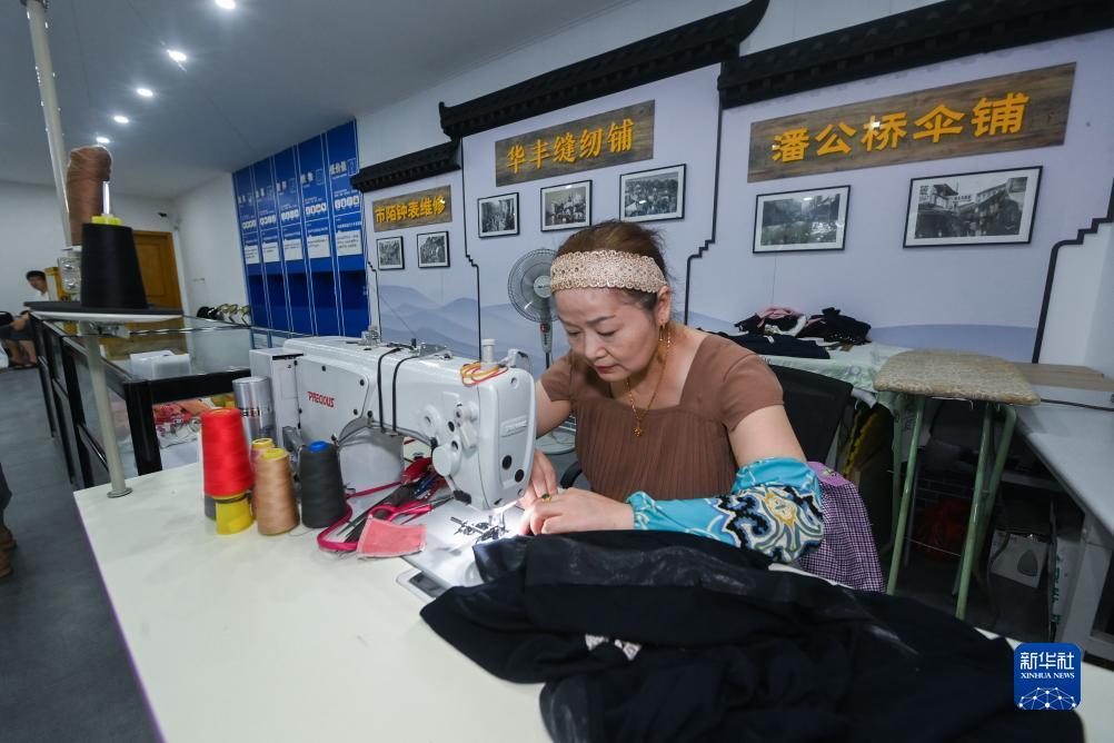 尊亿娱乐